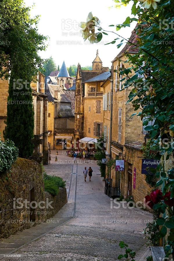 Studio2 Fontaine De L'Amour ซาร์ลา-ลา-กาเนดา ภายนอก รูปภาพ